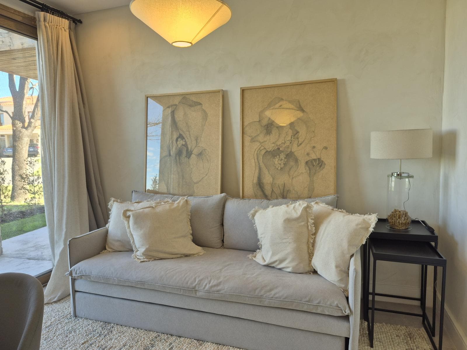 House by the Lagoon for Rent