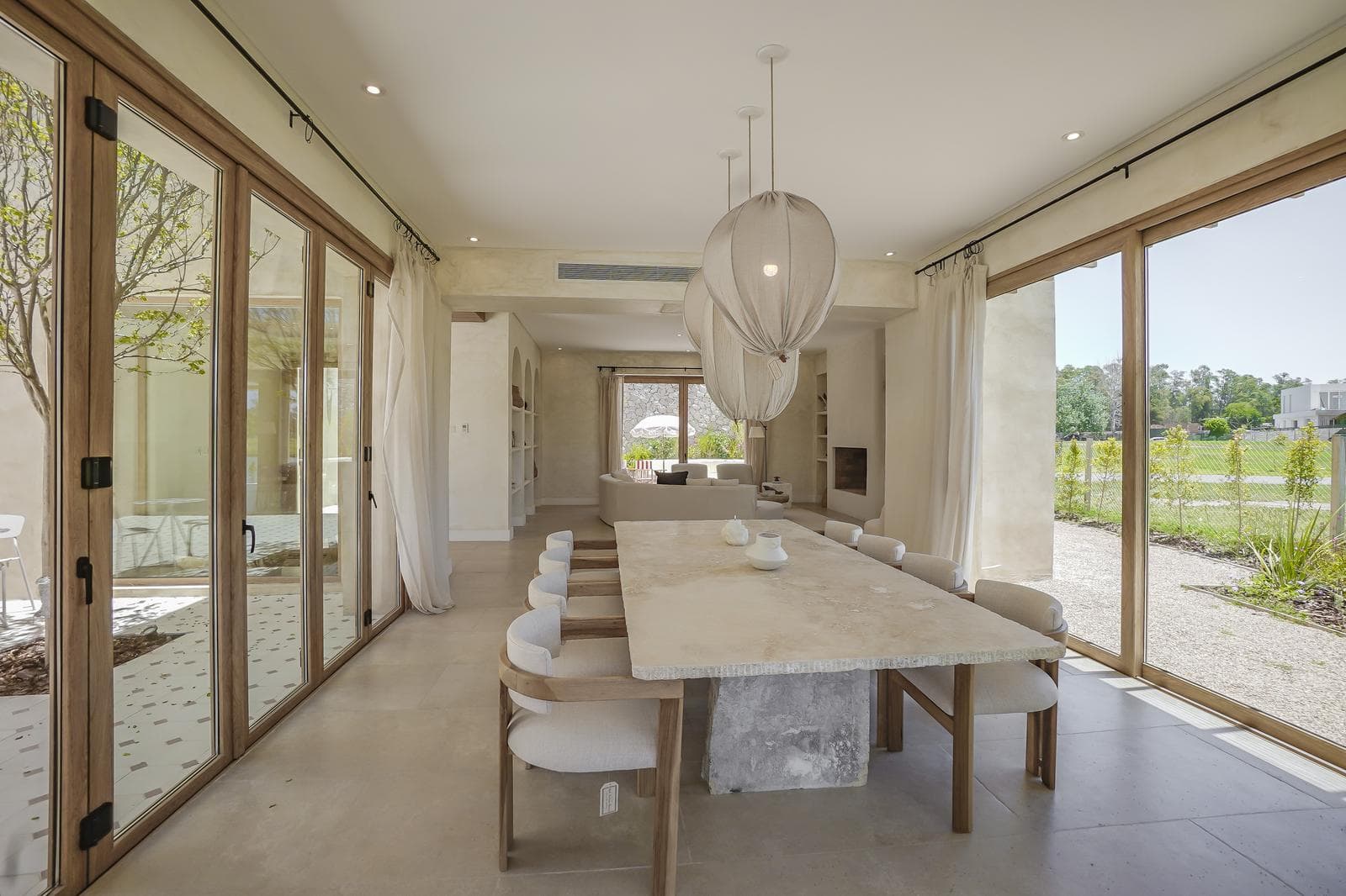 House by the Lagoon for Rent