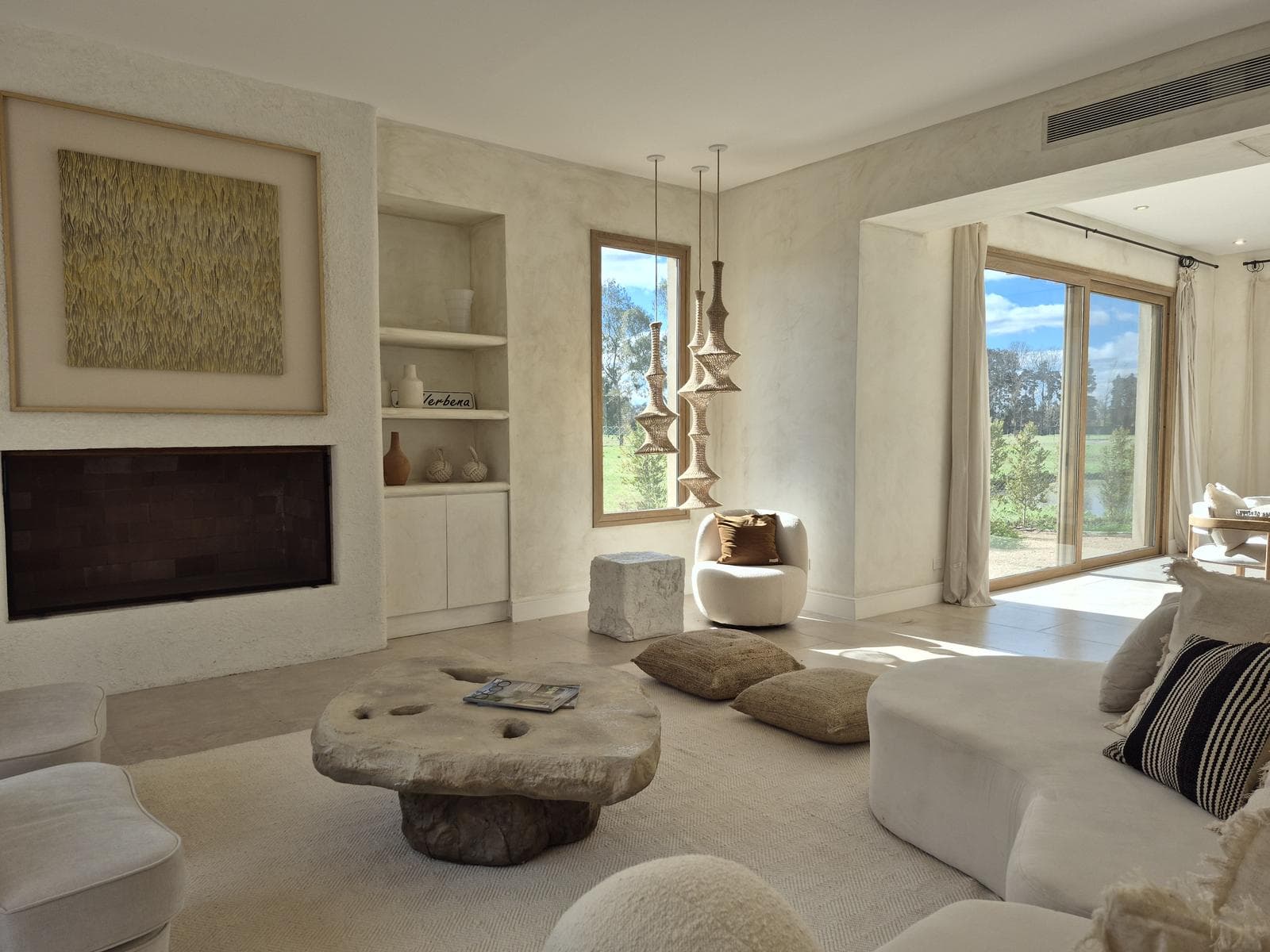 House by the Lagoon for Rent
