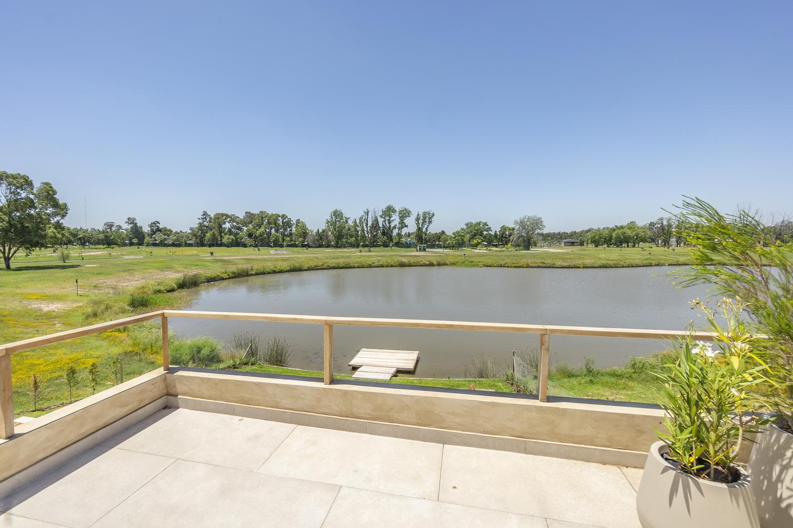 House by the Lagoon for Rent