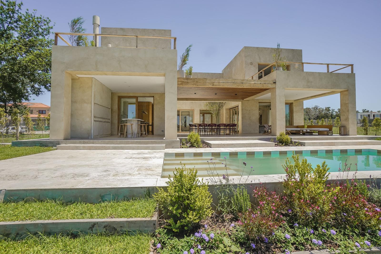House by the Lagoon for Rent