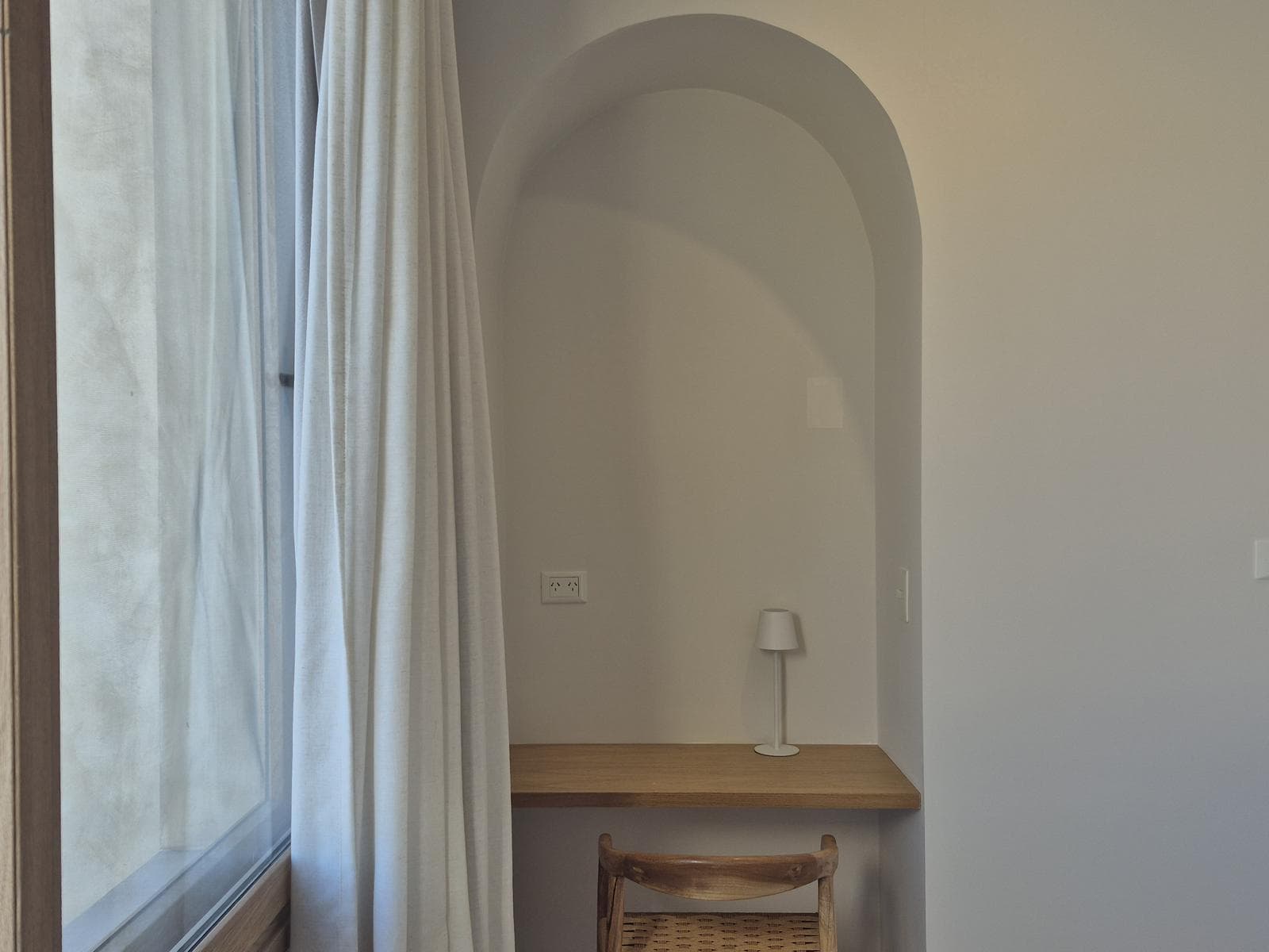 House by the Lagoon for Rent