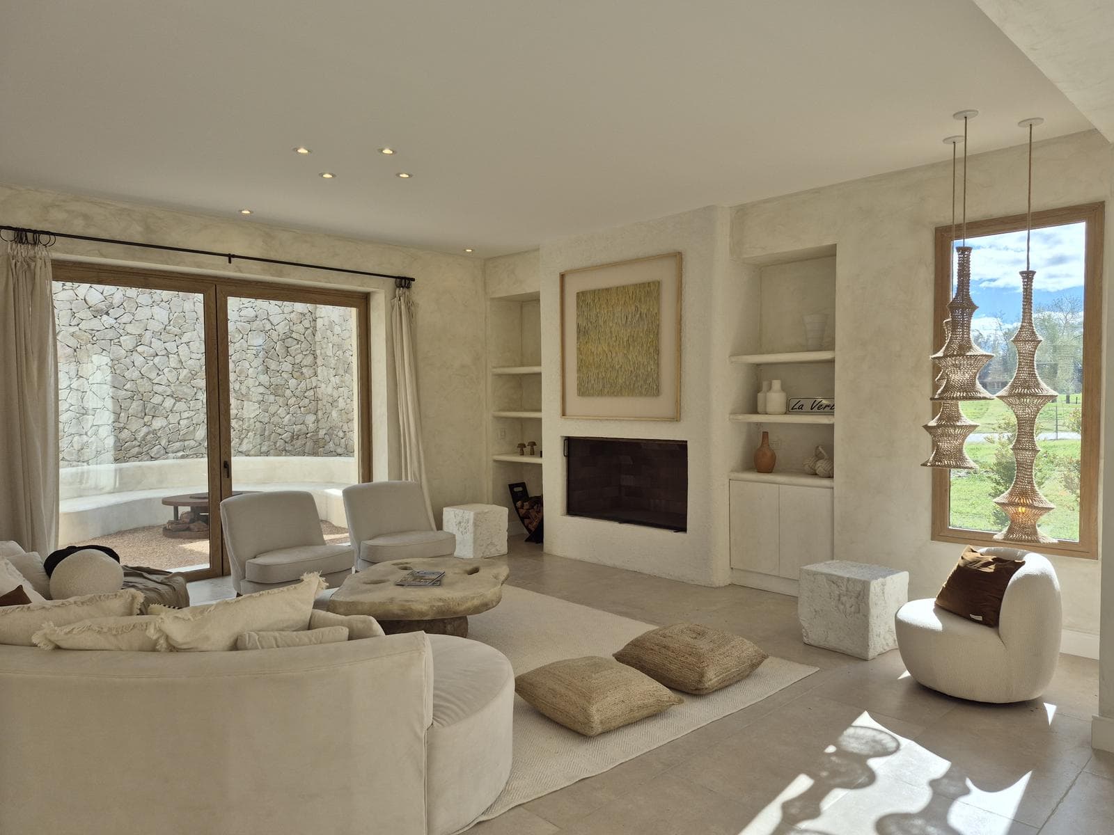 House by the Lagoon for Rent