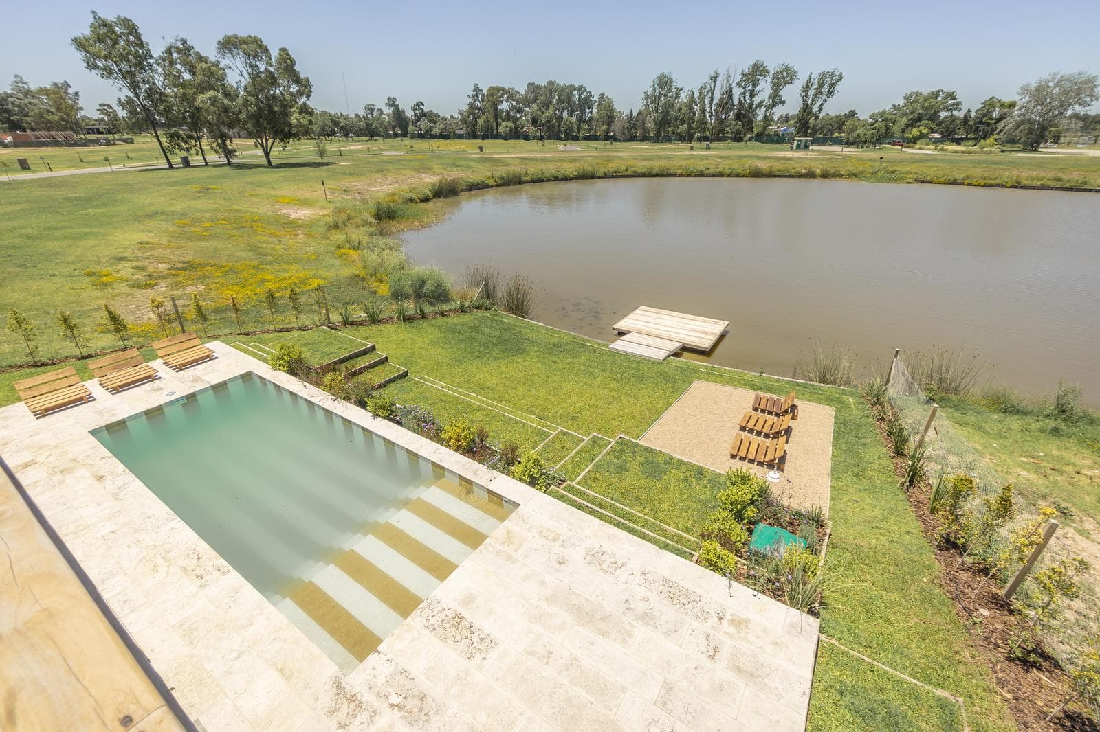 House by the Lagoon for Rent