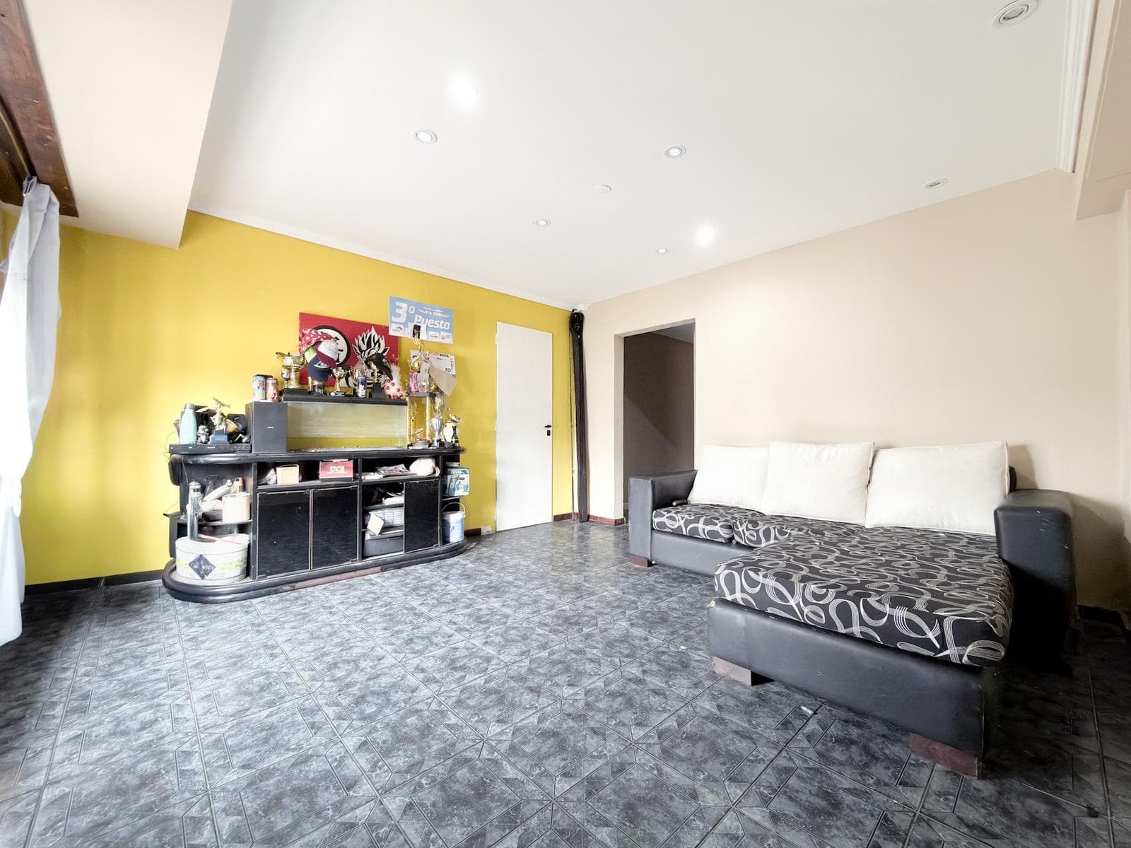 For Sale - 4-Room House with Shed - Las Lilas Area