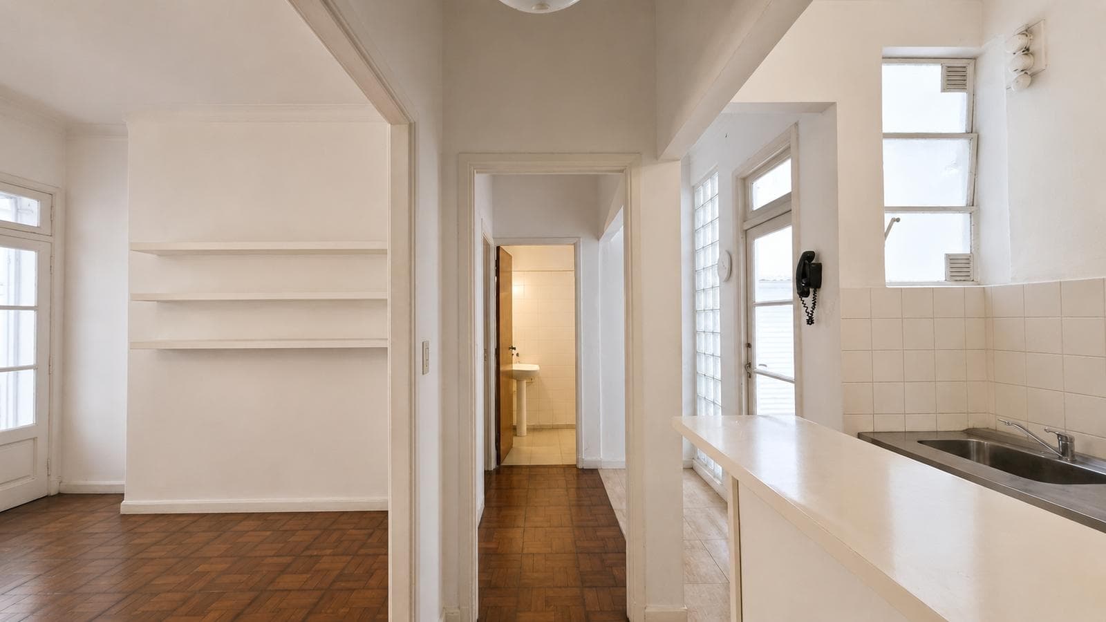 TWO-ROOM APARTMENT FOR SALE - PATIOS