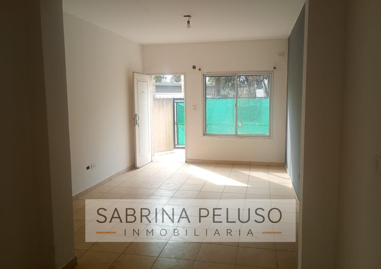 Ground-Floor Studio Apartment for Rent—Moreno Norte