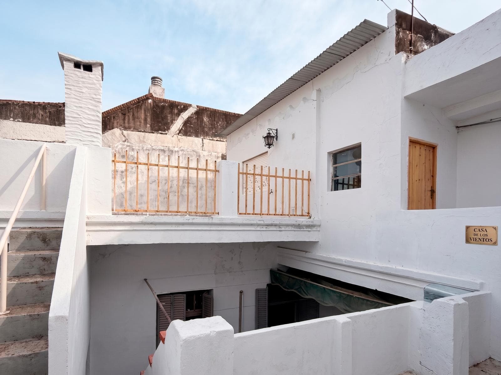 A house to renovate in the Abasto neighborhood or a lot suitable for development
