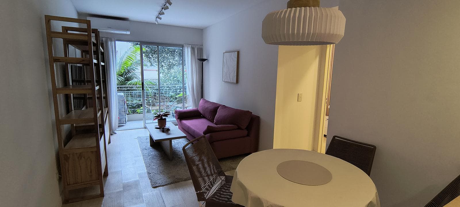 Almost brand new!! Fully furnished, equipped, and with amenities - Mts Subway