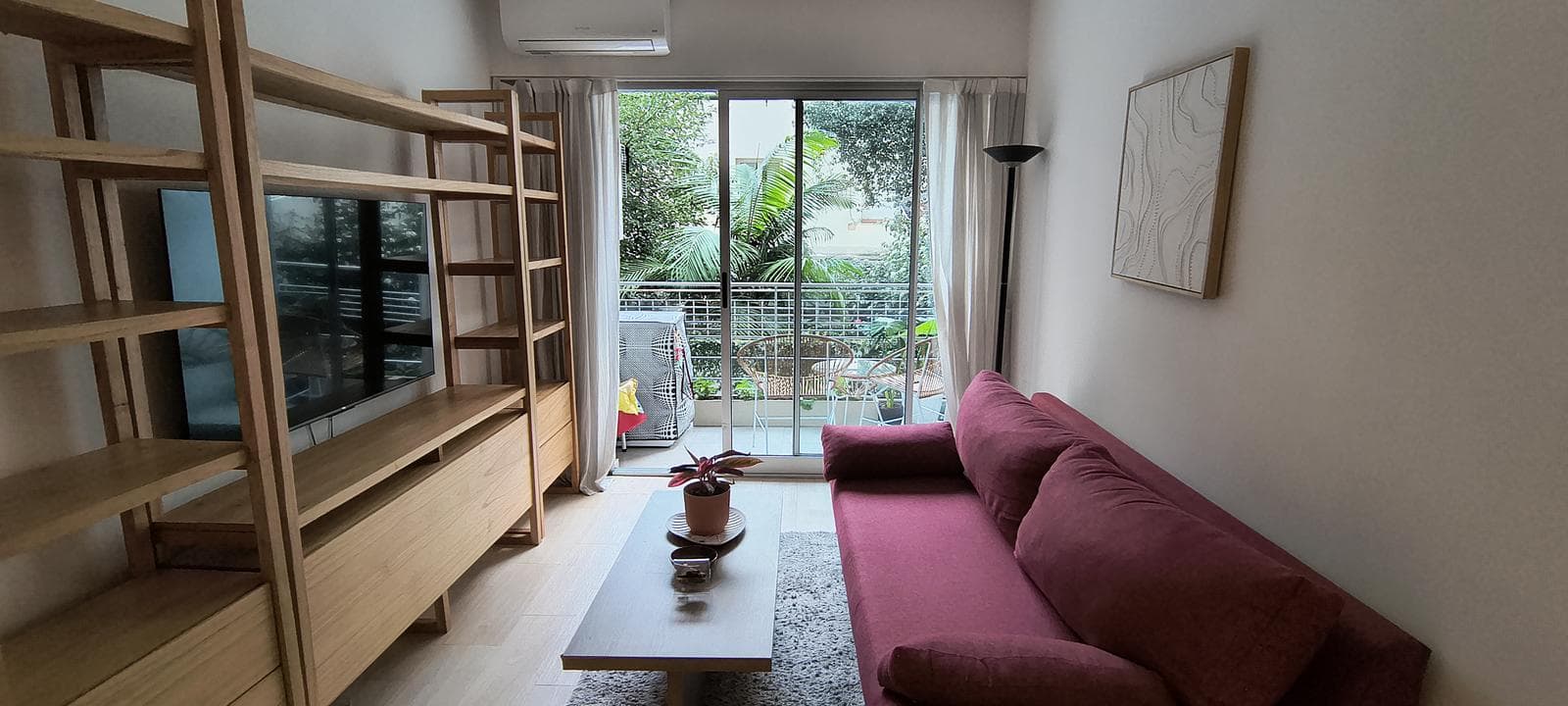 Almost brand new!! Fully furnished, equipped, and with amenities - Mts Subway