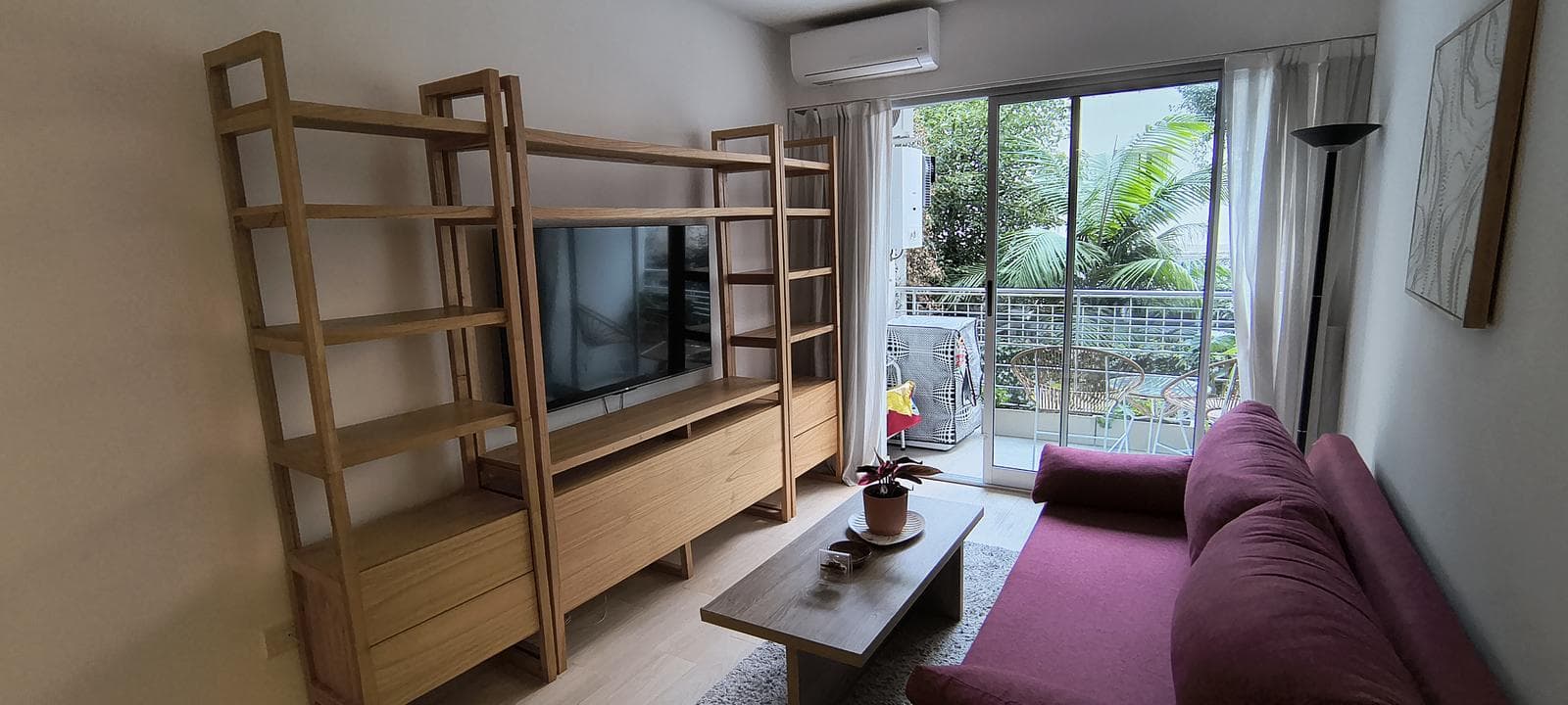 Almost brand new!! Fully furnished, equipped, and with amenities - Mts Subway
