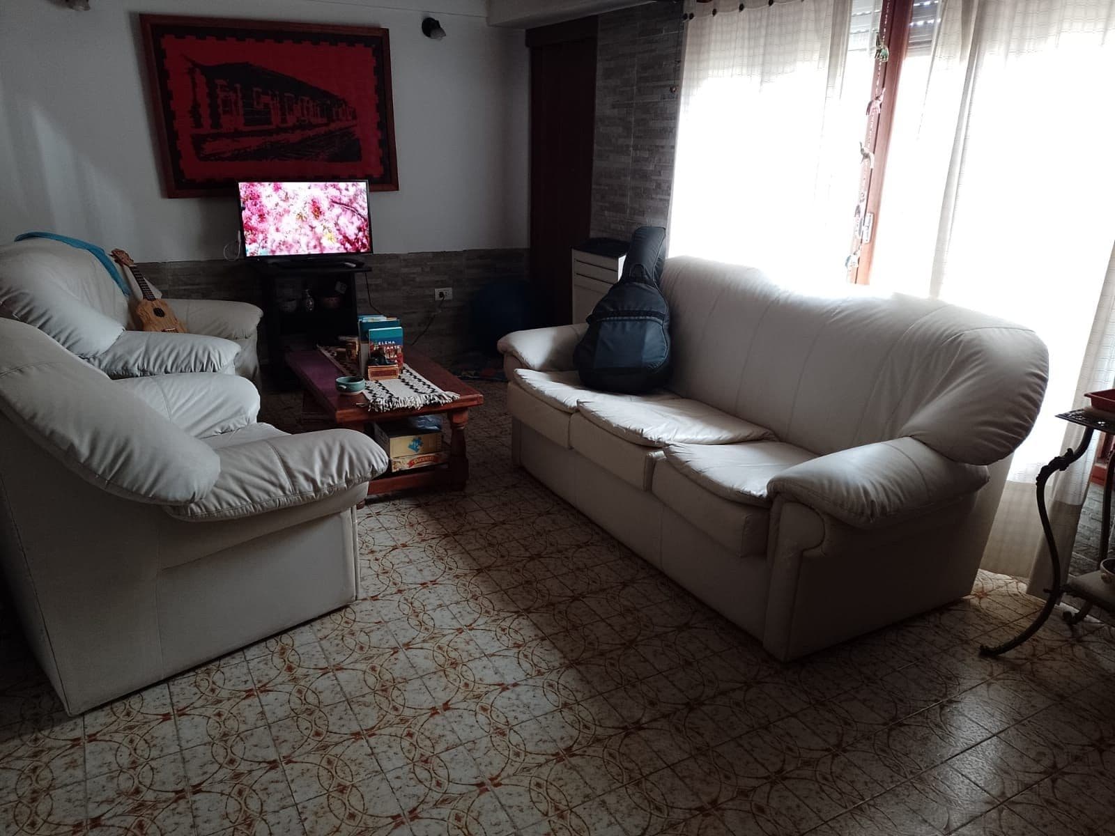 4-Room House with Garage, Garden, and Radiator Heating