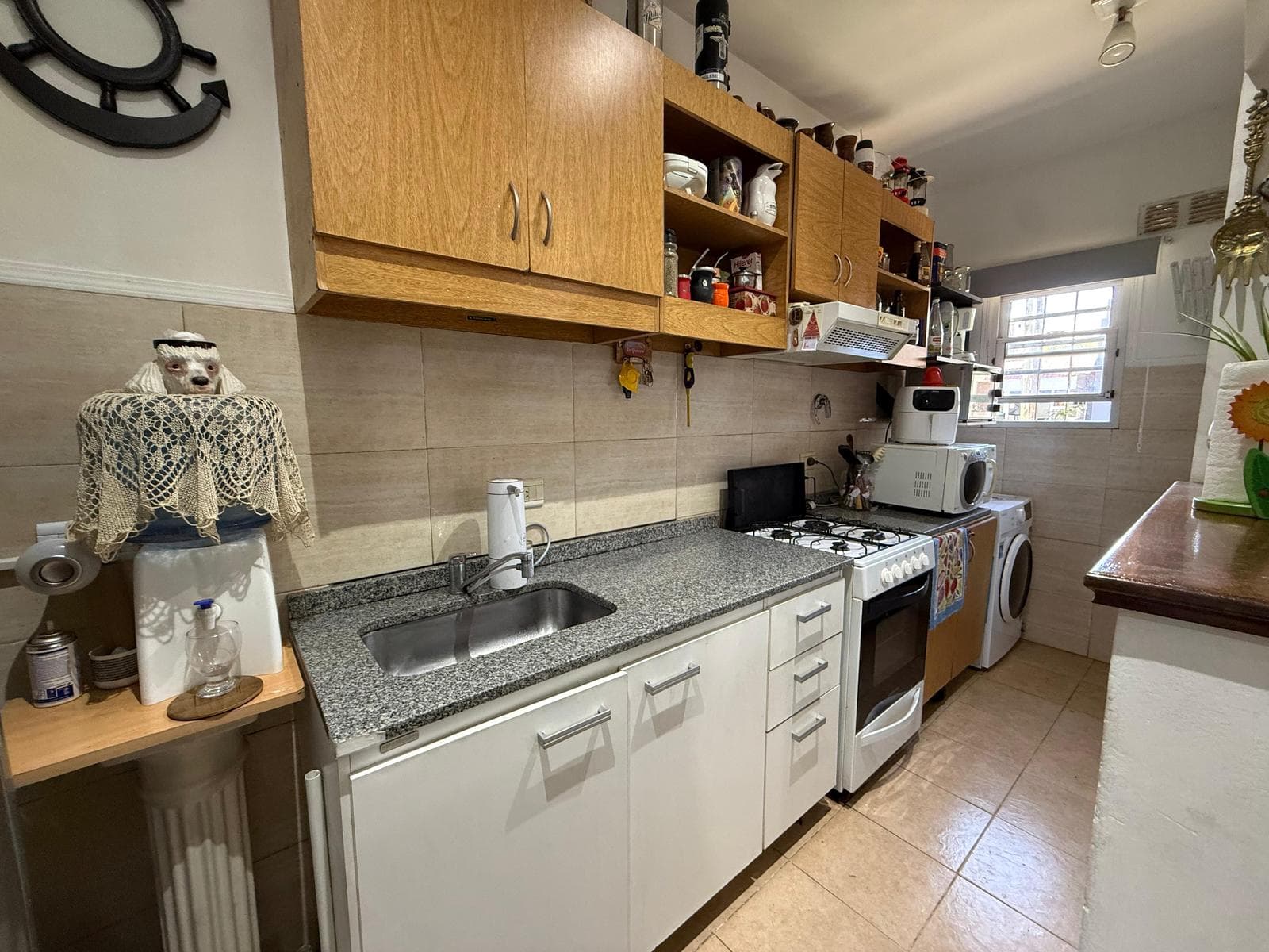 2-ROOM FRONT-FACING PH FOR SALE - WILDE - PRIVATE FINANCING