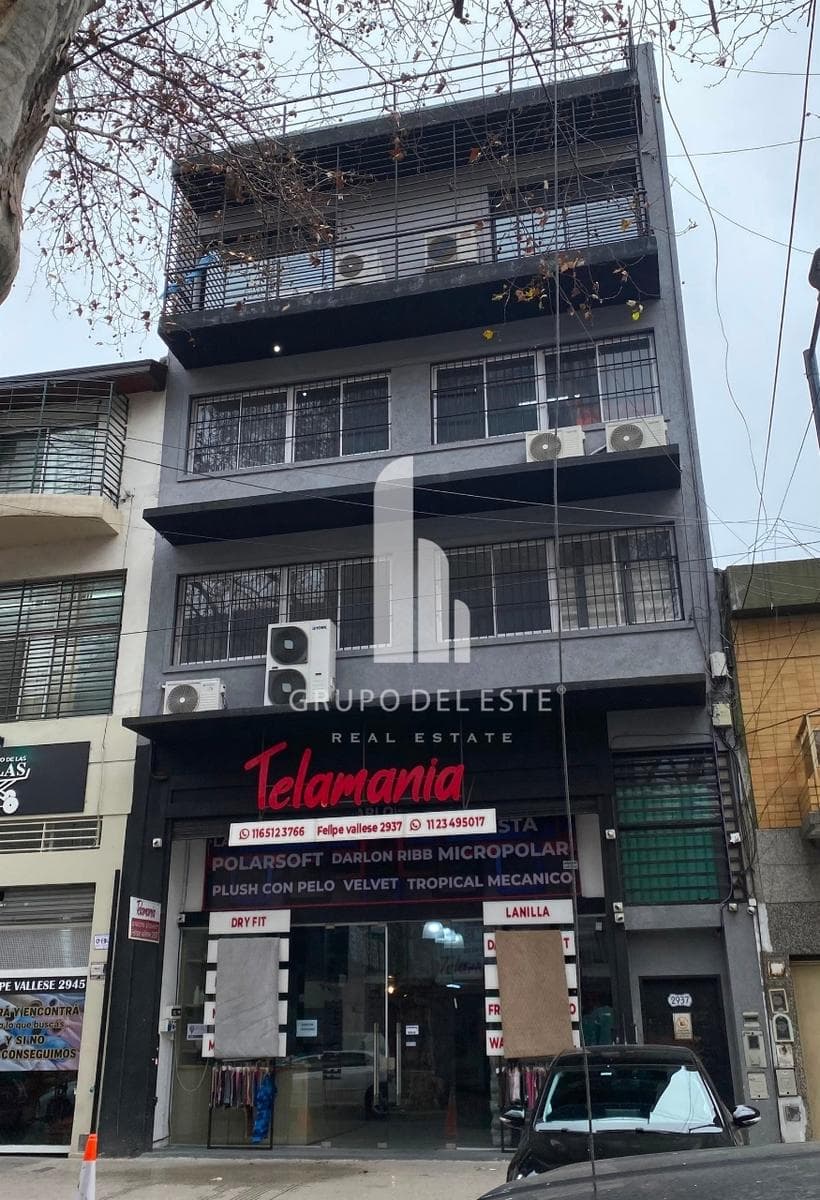 Office in Flores