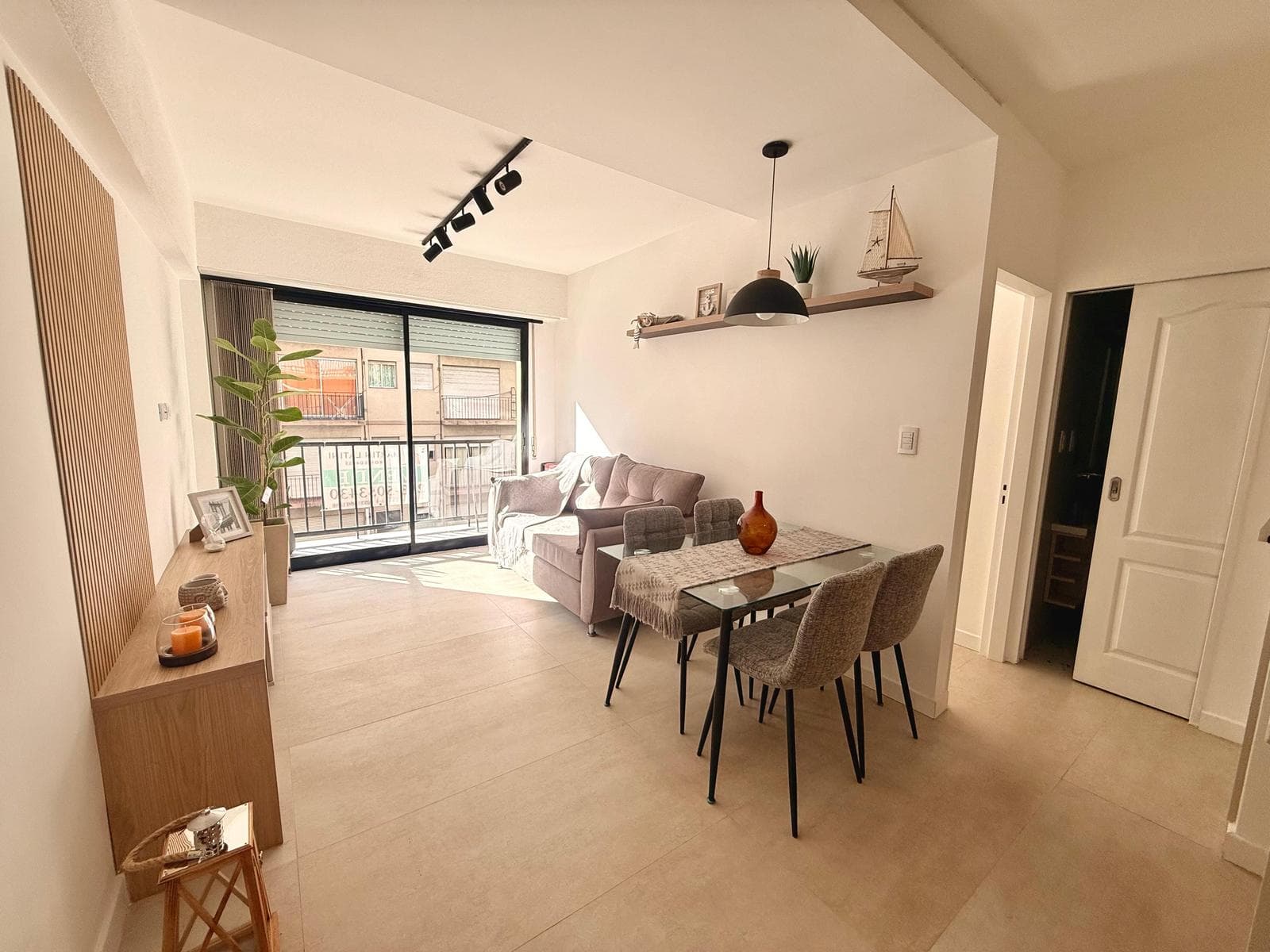 Excellent 3-Room Apartment Just a Few Meters from Plaza Colón