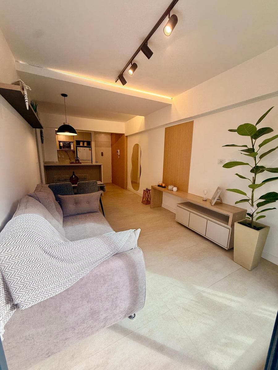 Excellent 3-Room Apartment Just a Few Meters from Plaza Colón