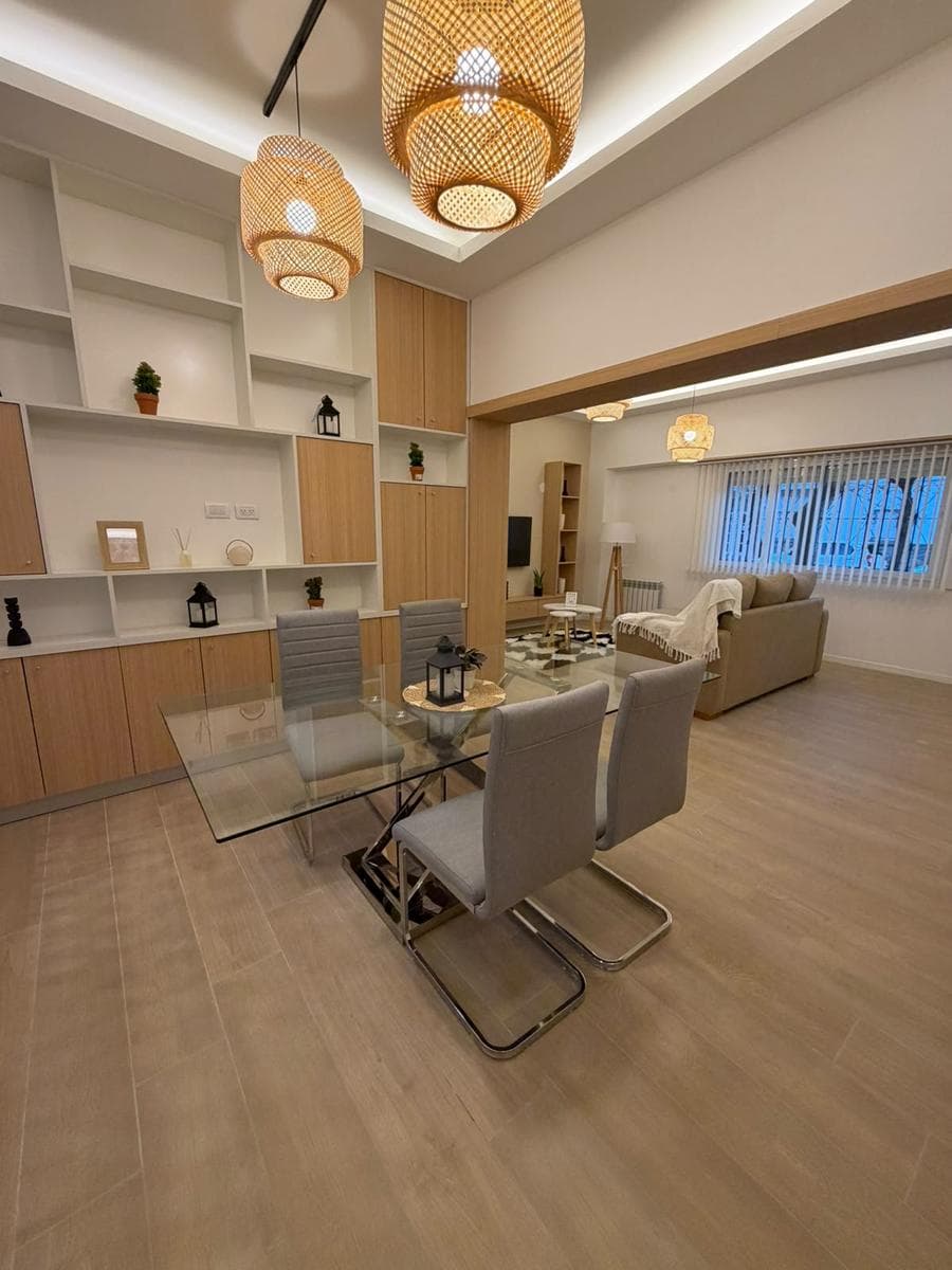 3-Bedroom Apartment for Sale in Mar del Plata, Facing the Street, Renovated to Look Like New