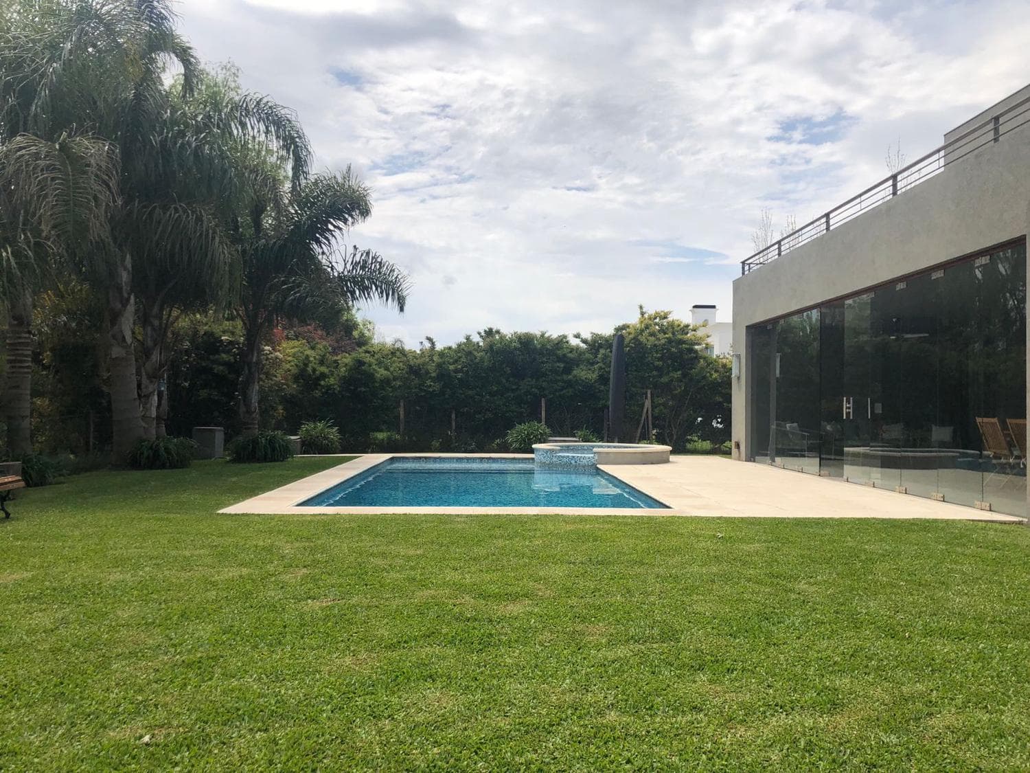 House for short-term rent in Ayres de Pilar, with 3 en-suite bedrooms and a pool.