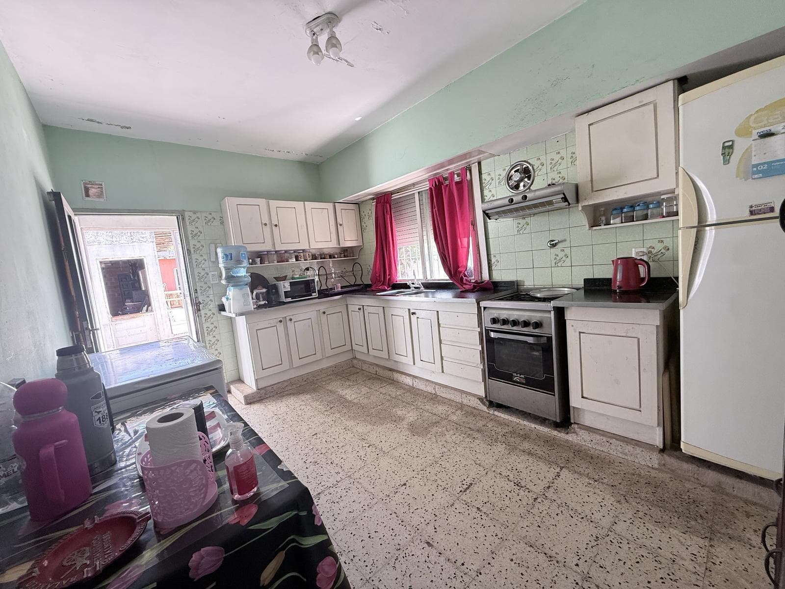 HOUSE FOR SALE (NEEDS RENOVATION) - MORENO - WILL CONSIDER TRADE