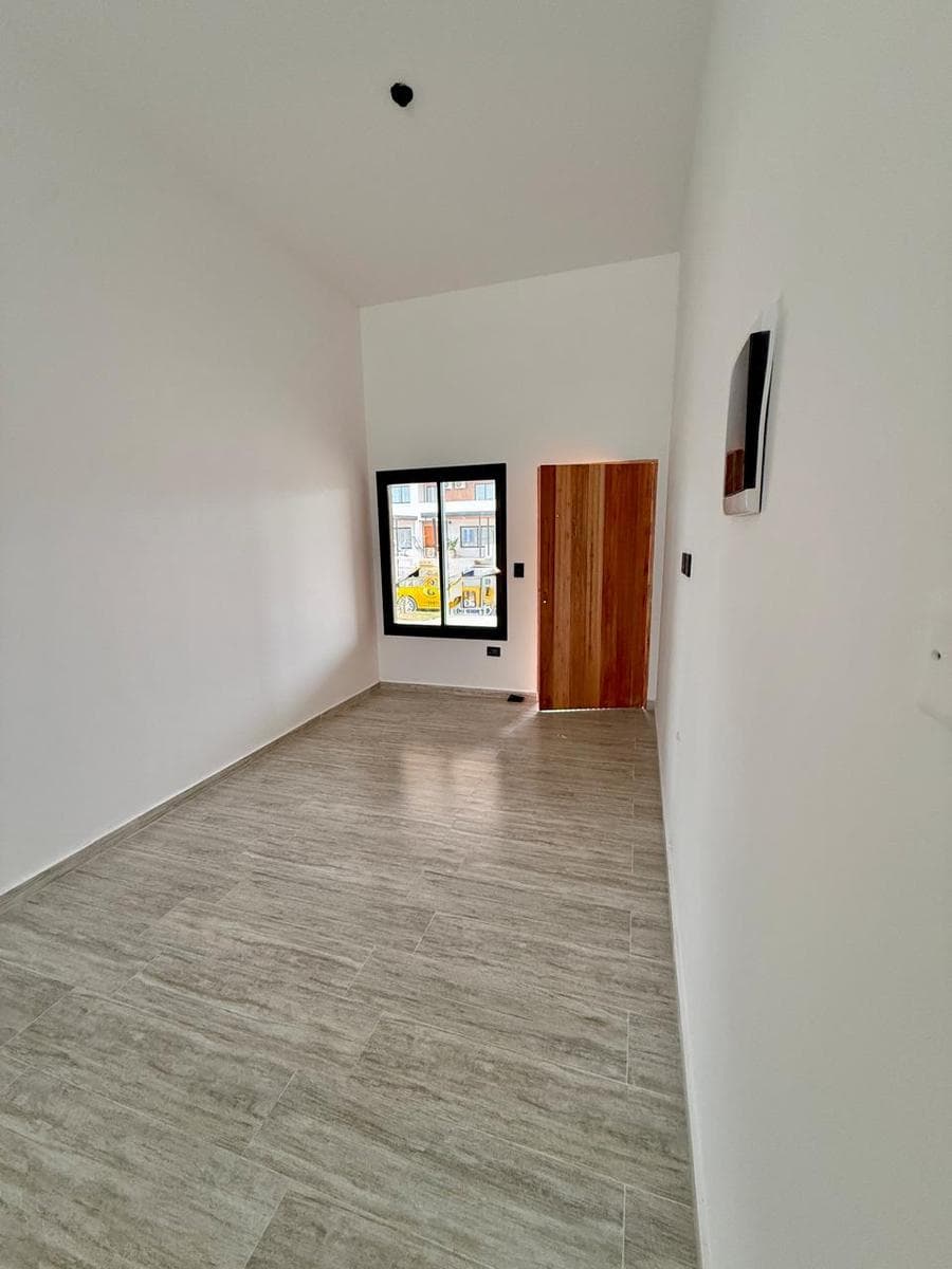 DOCTA BOULEVARD SINGLE-STORY DUPLEX 2 BEDROOMS