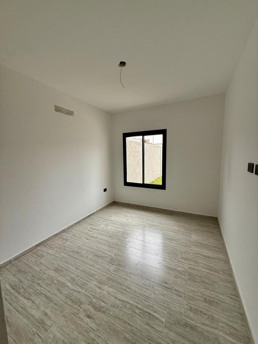 DOCTA BOULEVARD SINGLE-STORY DUPLEX 2 BEDROOMS