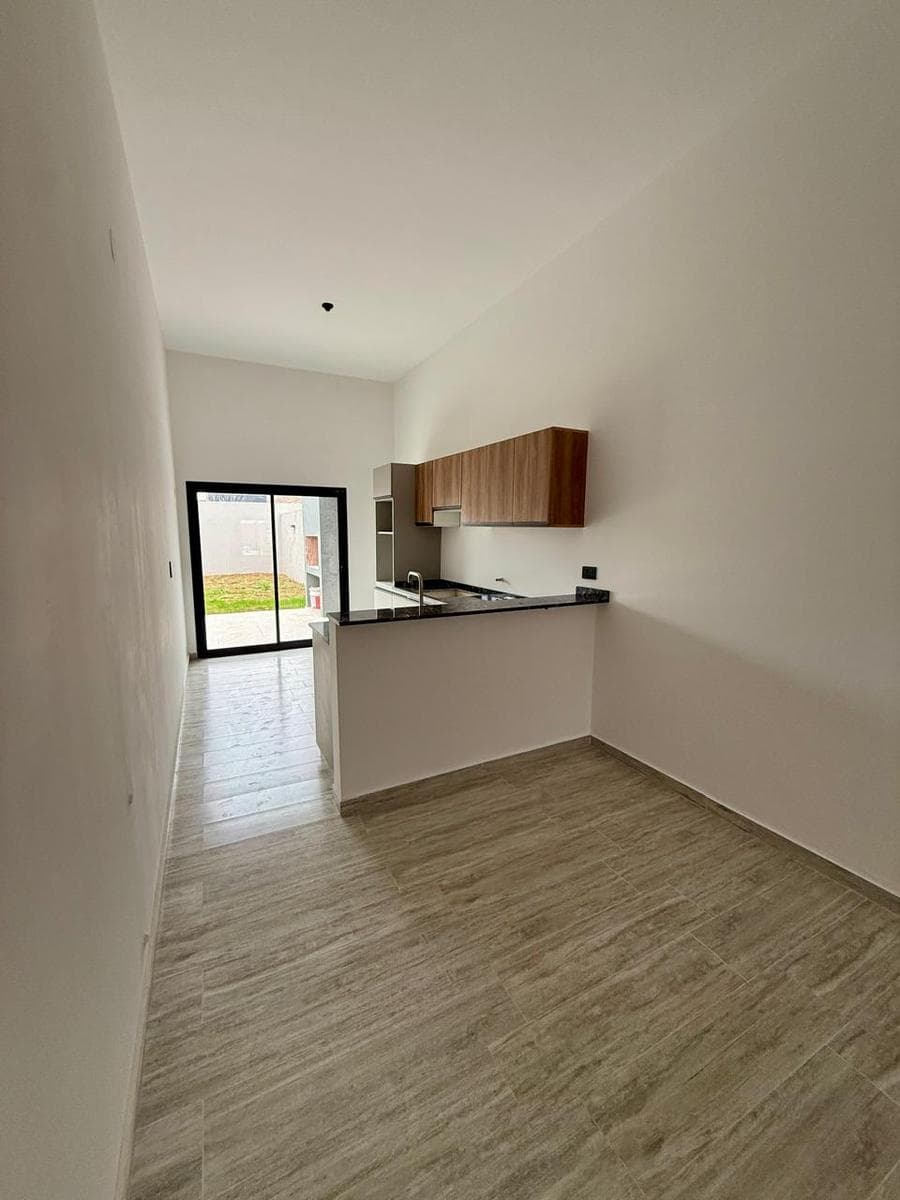 DOCTA BOULEVARD SINGLE-STORY DUPLEX 2 BEDROOMS