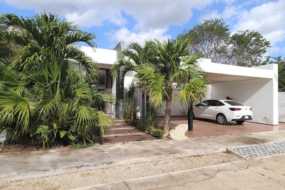 House on a Private Street in Conkal, Yucatán