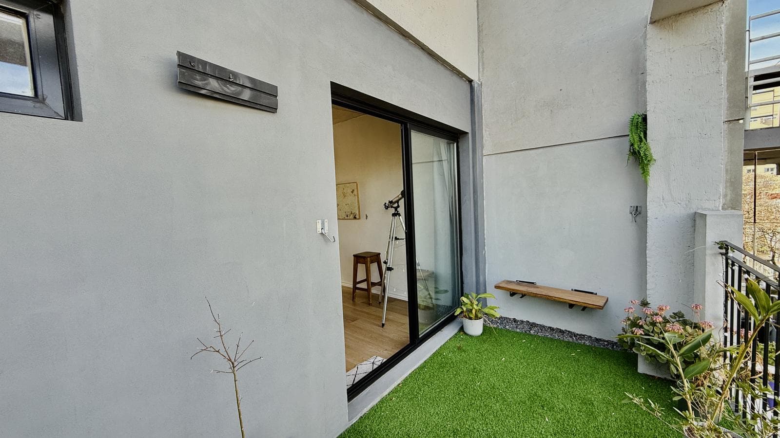 Apartment with a private terrace