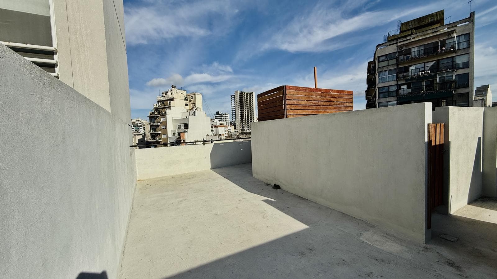 Apartment with a private terrace