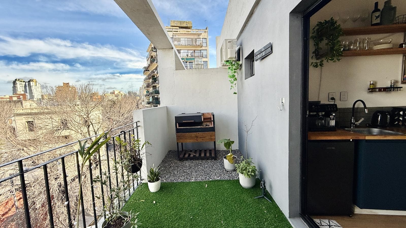 Apartment with a private terrace