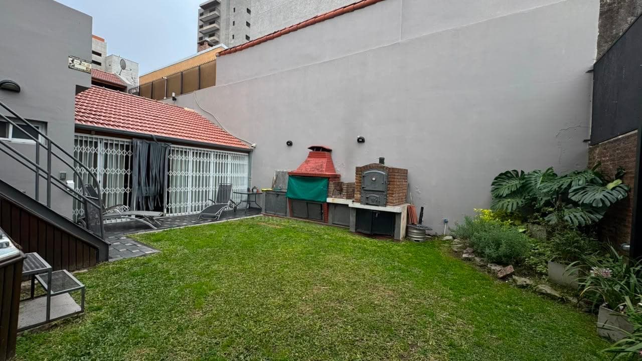 House in Lanús Este