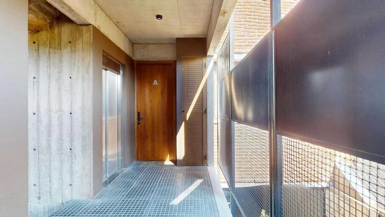 Apartment on Manuel B. Gonnet Street