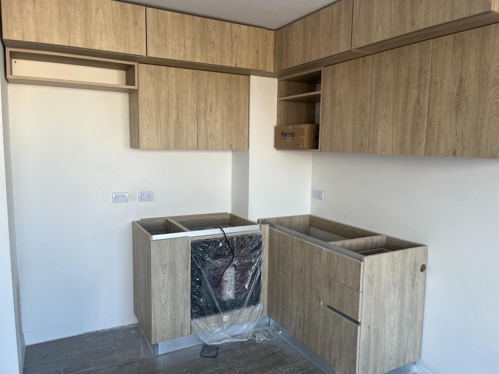 Studio Apartment for Sale with Balcony in Almagro