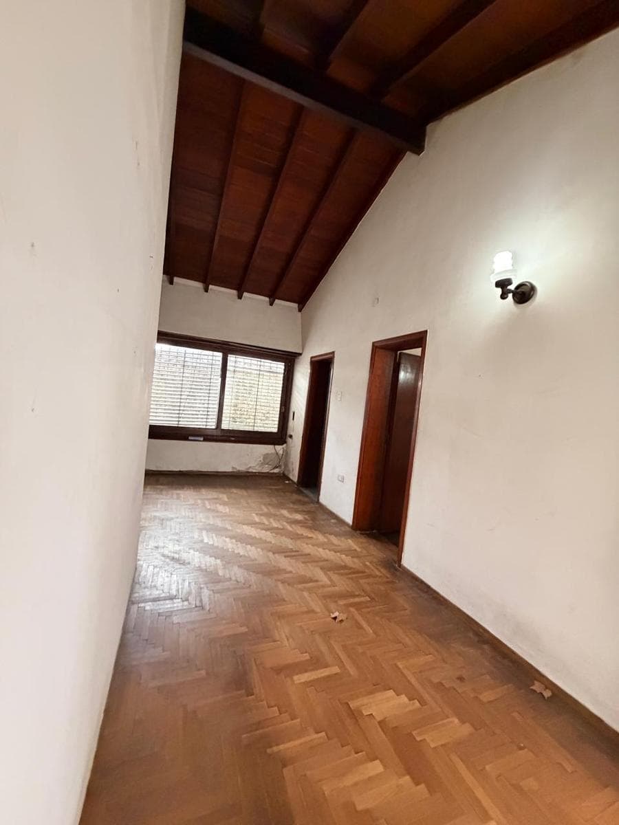 House in Remedios de Escalada