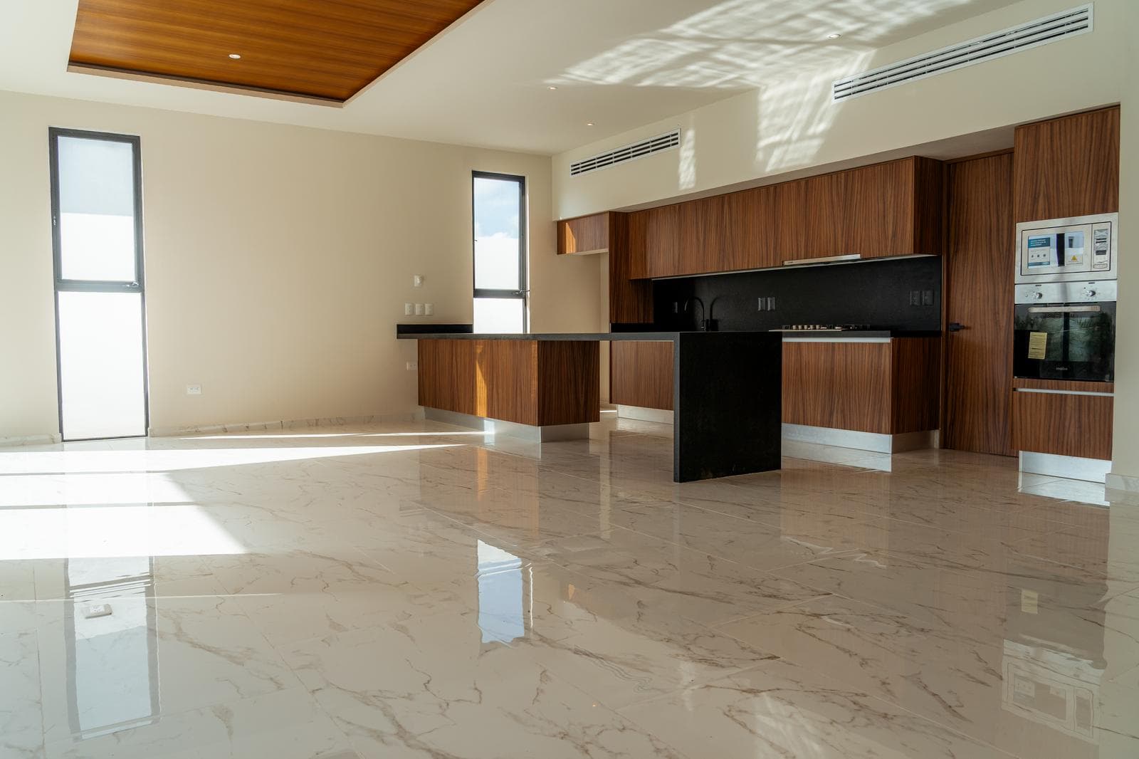 House for Sale/Rent, BRAND-NEW, 3 Bedrooms, Pool, Avenida Huyacán, Vía Cumbres, Cancún
