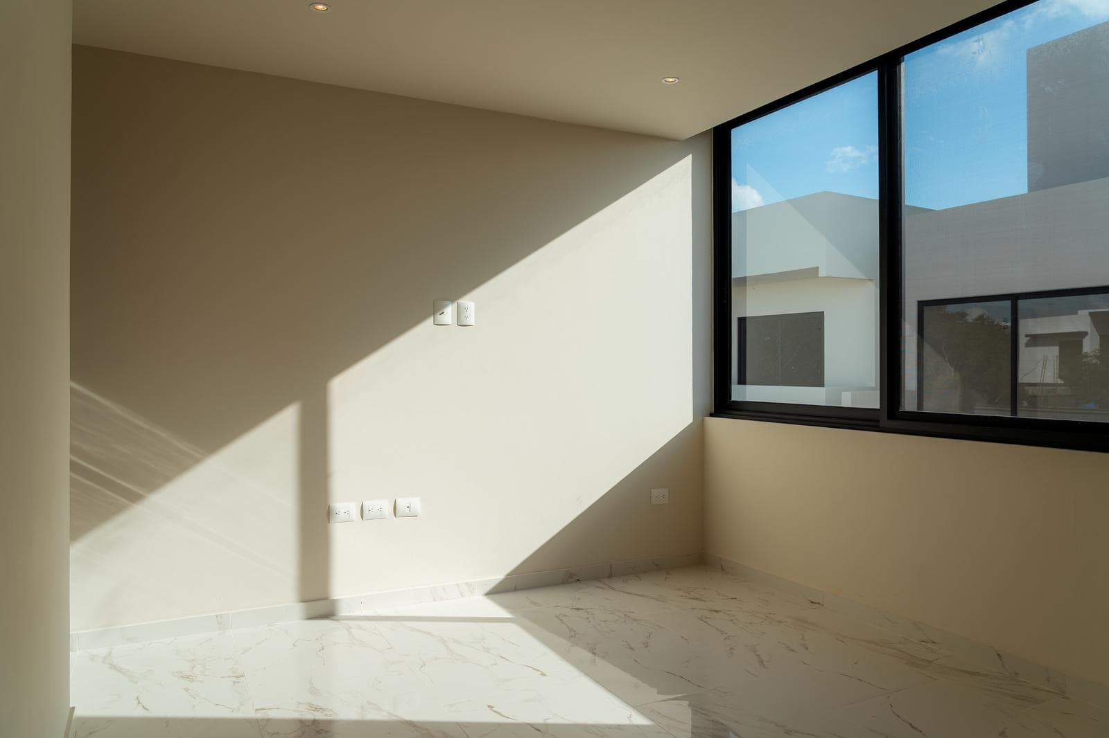 House for Sale/Rent, BRAND-NEW, 3 Bedrooms, Pool, Avenida Huyacán, Vía Cumbres, Cancún