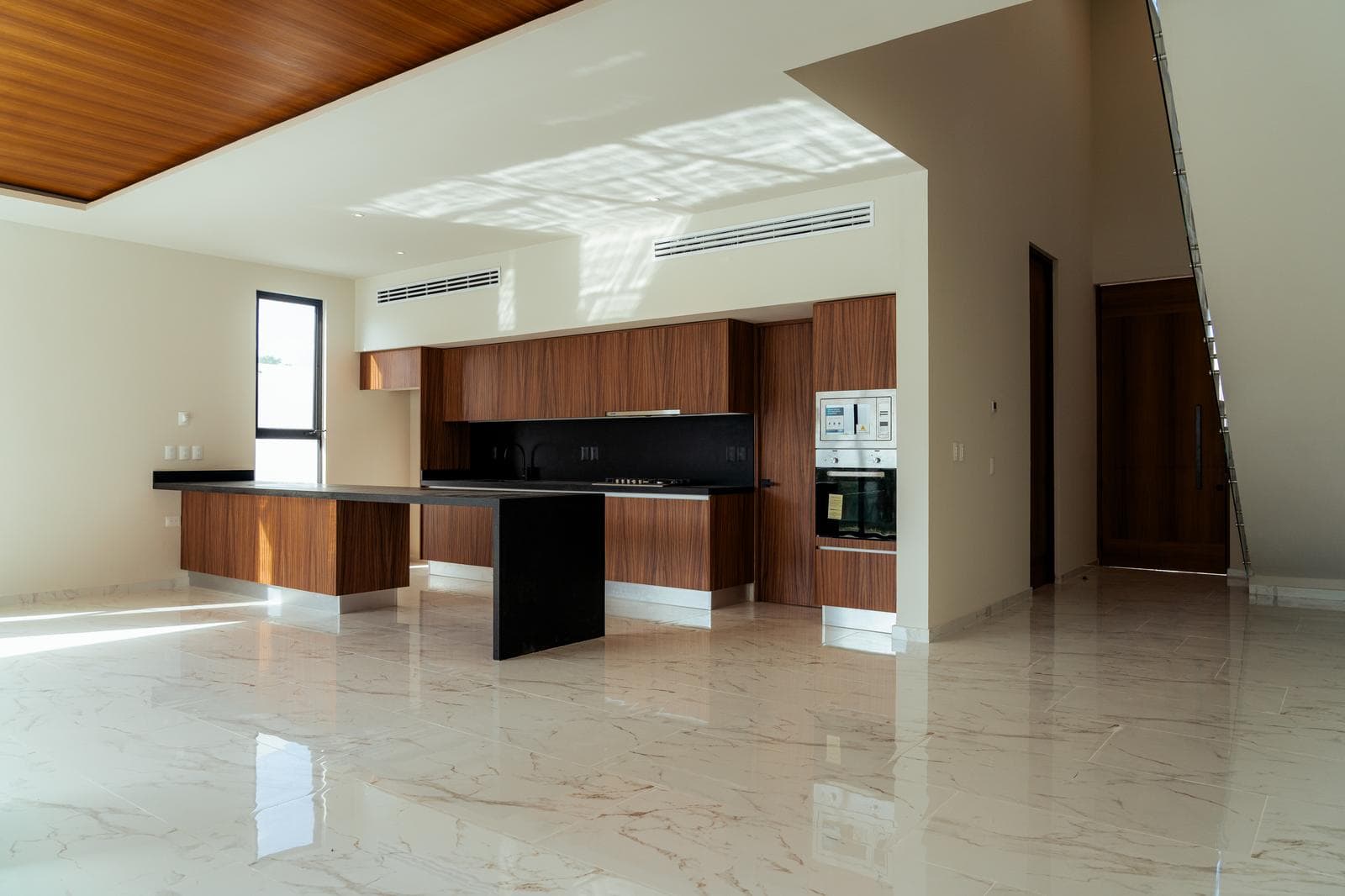 House for Sale/Rent, BRAND-NEW, 3 Bedrooms, Pool, Avenida Huyacán, Vía Cumbres, Cancún