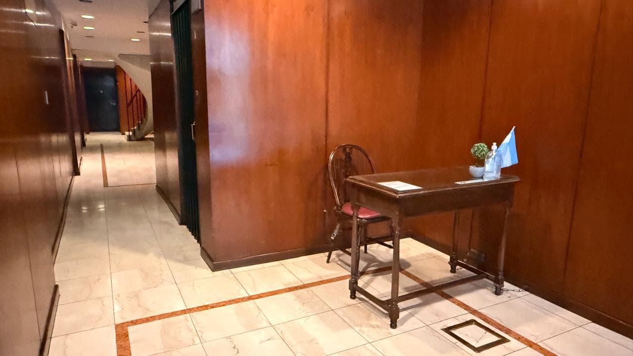 Two-room apartment in the best part of Recoleta with low maintenance fees.