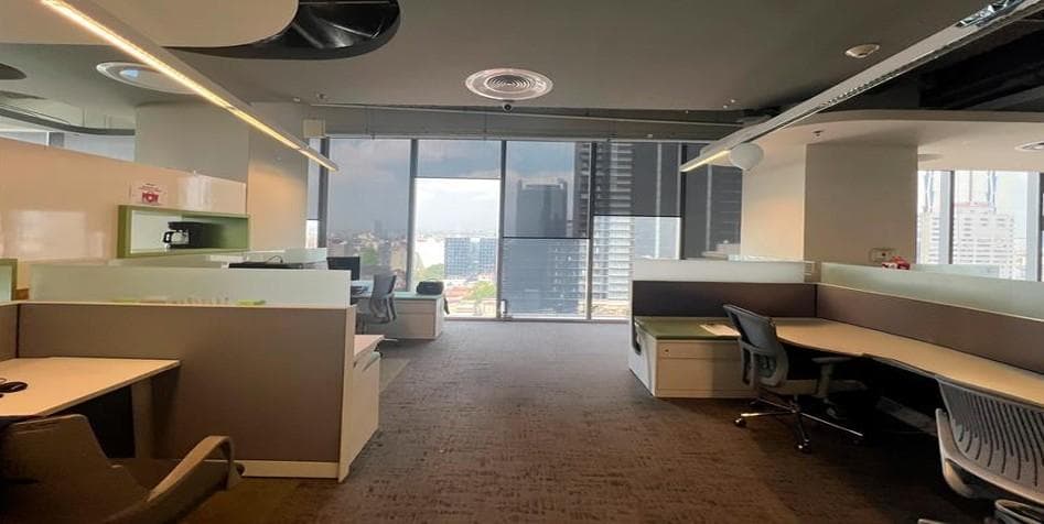 Office on Paseo de la Reforma Avenue—FULLY RENOVATED AND FURNISHED—1,845 m2