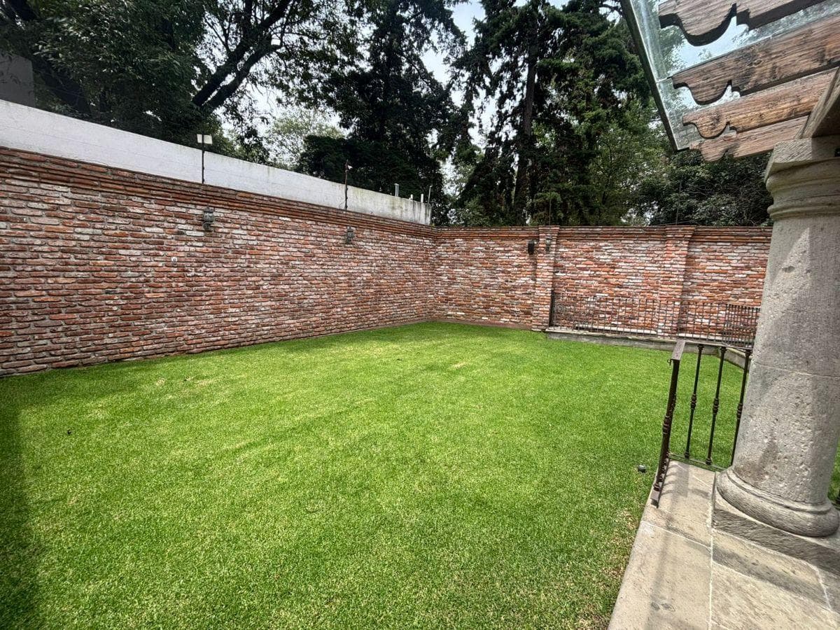 House for Sale in Campestre San Ángel with Magazine-Worthy Finishes