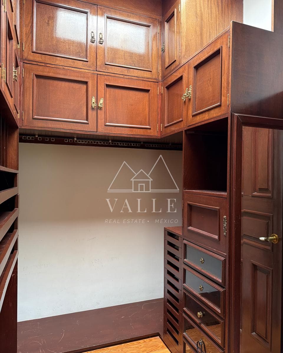 House for Sale at Vallescondido Golf Club