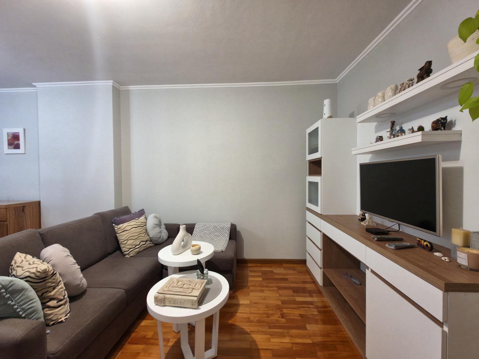 For Sale, Duplex, 2 bedrooms, 2 bathrooms, 2 balconies, garage, and storage room | Río Neighborhood | Rosario