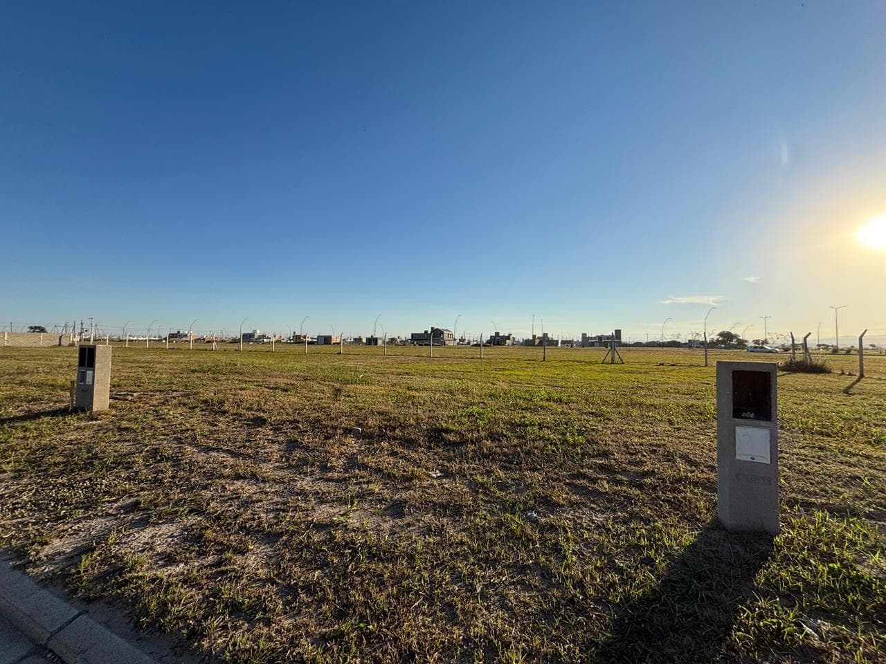 LAND FOR SALE IN CUESTAS DE MANANTIALES