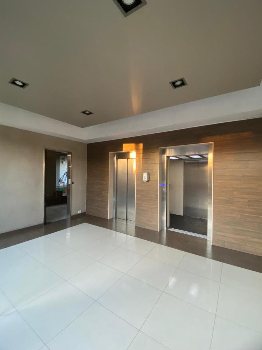 Two-room apartment with a balcony and a pool, Maconda X complex, downtown Quilmes