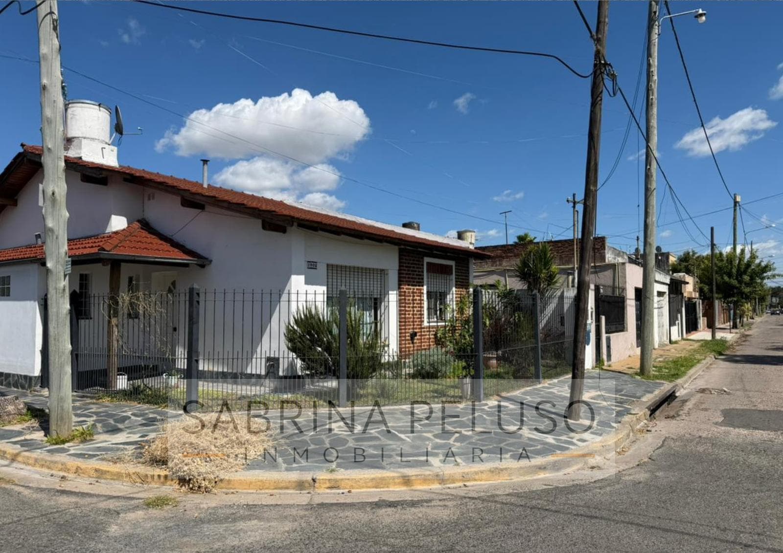 RENTAL: 3-Room House in North Merlo