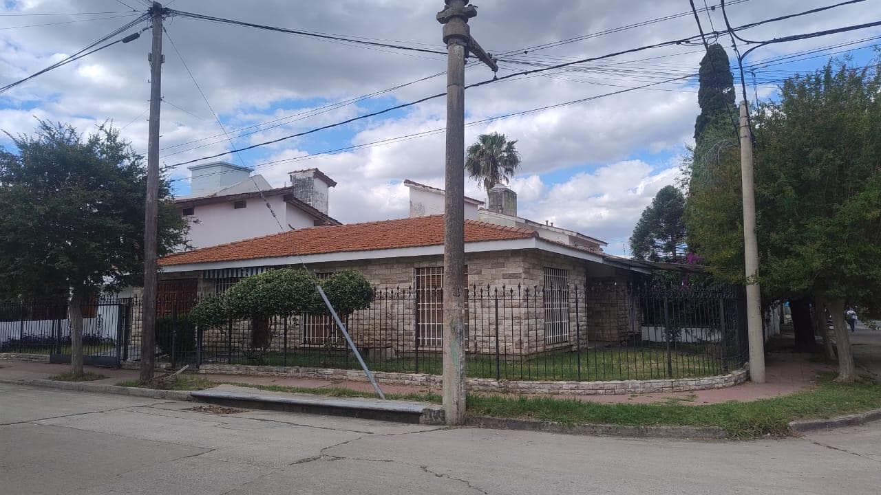 House in Villa Centenario, 3 Bedrooms - Qualifies for a Mortgage