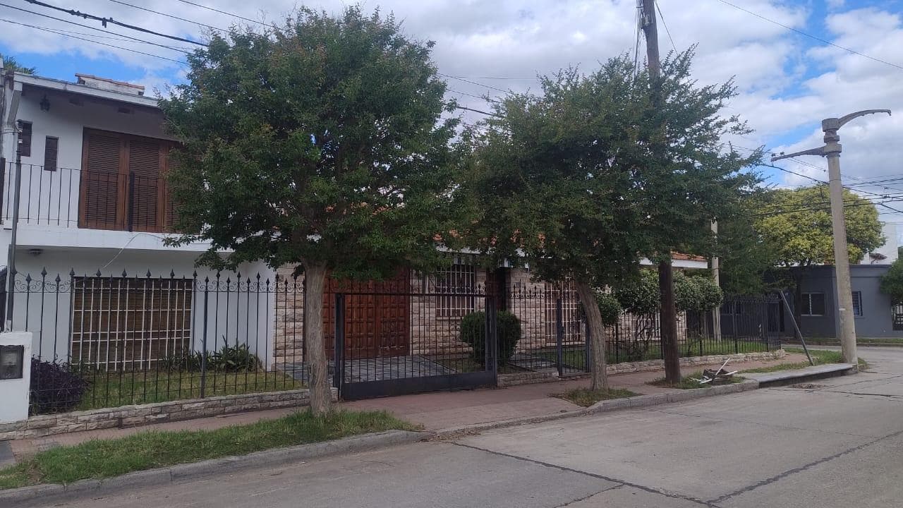 House in Villa Centenario, 3 Bedrooms - Qualifies for a Mortgage