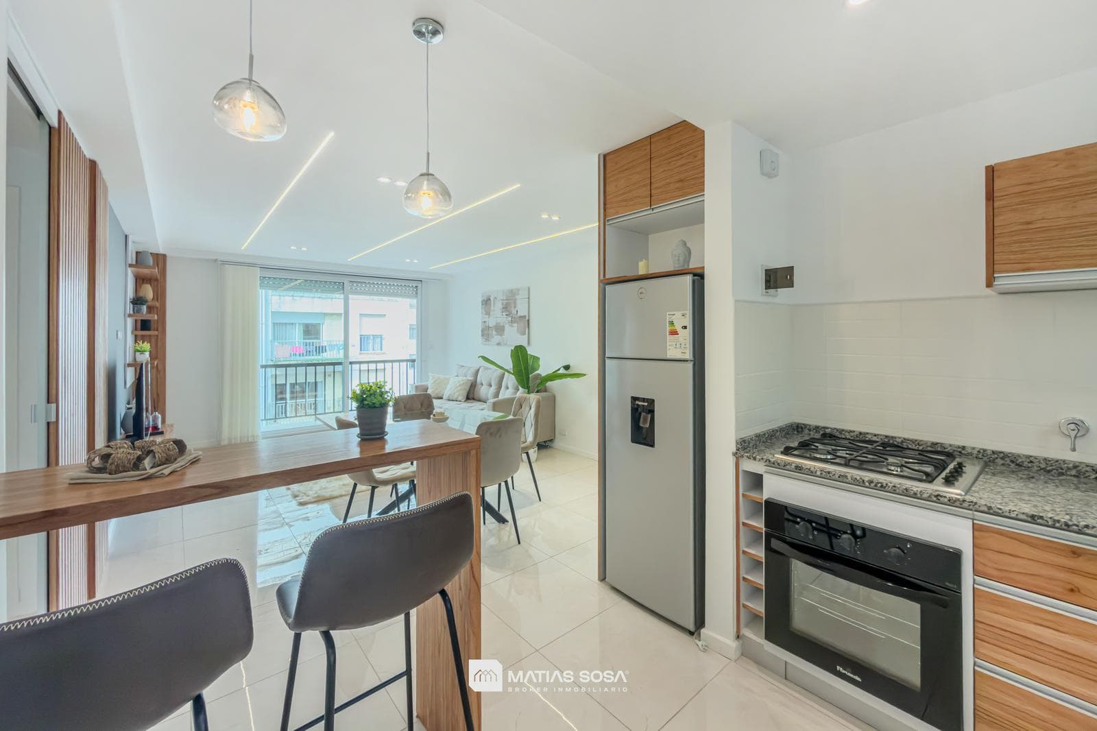 For Sale - 3-room apartment - Renovated - Furnished - Downtown