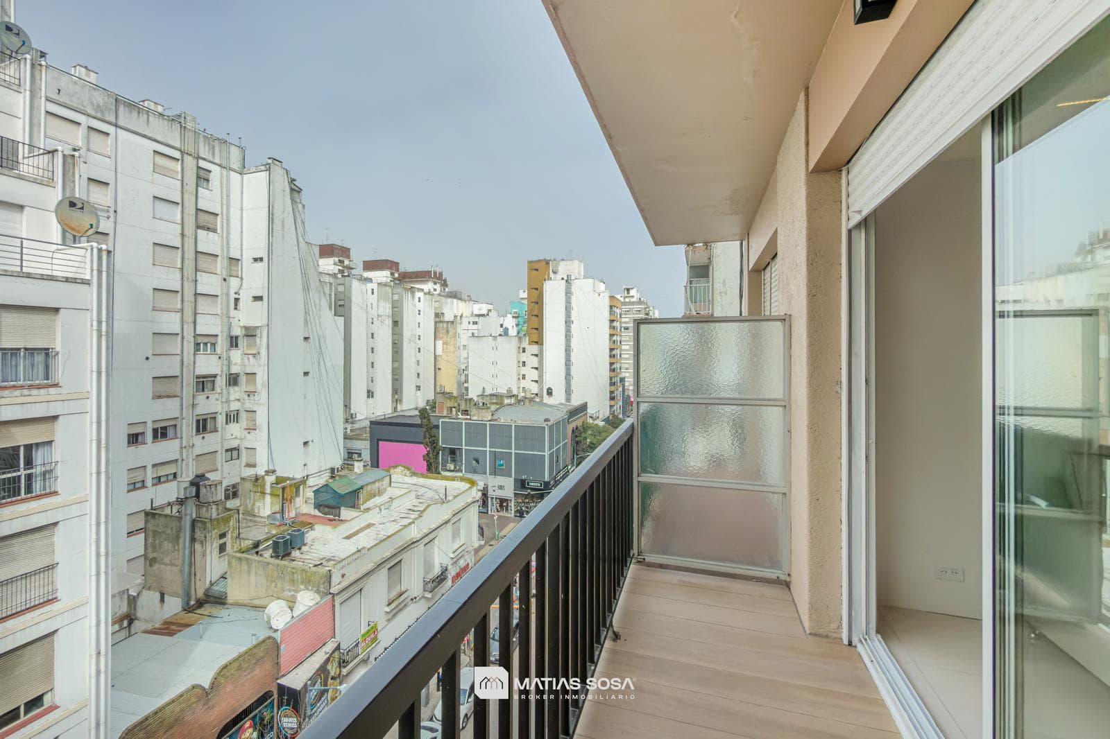 For Sale - 3-room apartment - Renovated - Furnished - Downtown