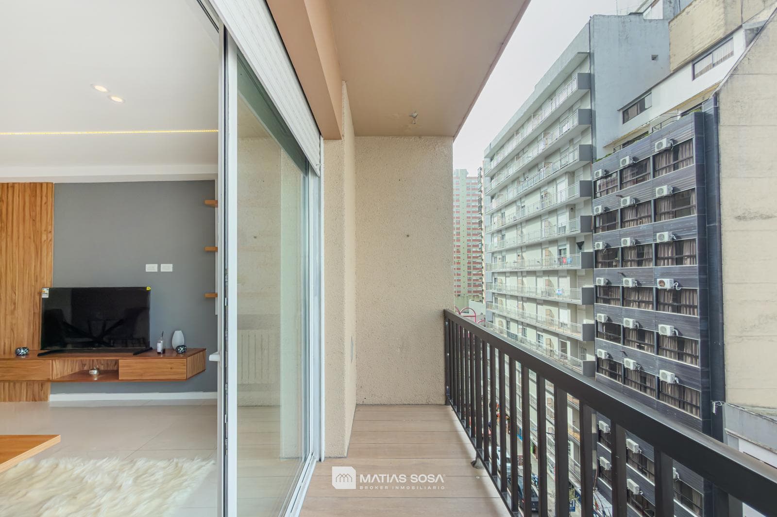 For Sale - 3-room apartment - Renovated - Furnished - Downtown